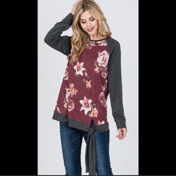 ❣️SALE❣️ NWT Floral Side Tie Top - Picture 2 of 7